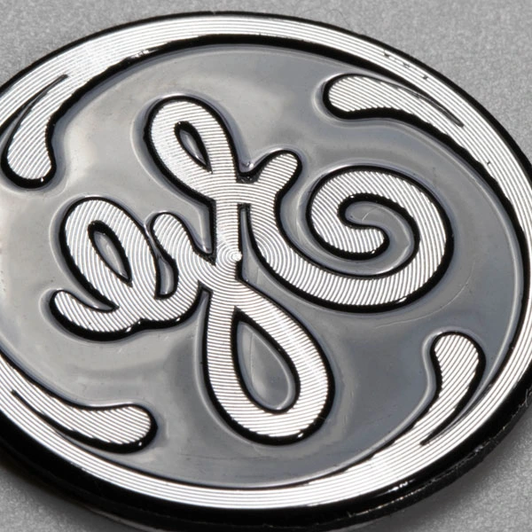 Podświetl aluminiowe logo