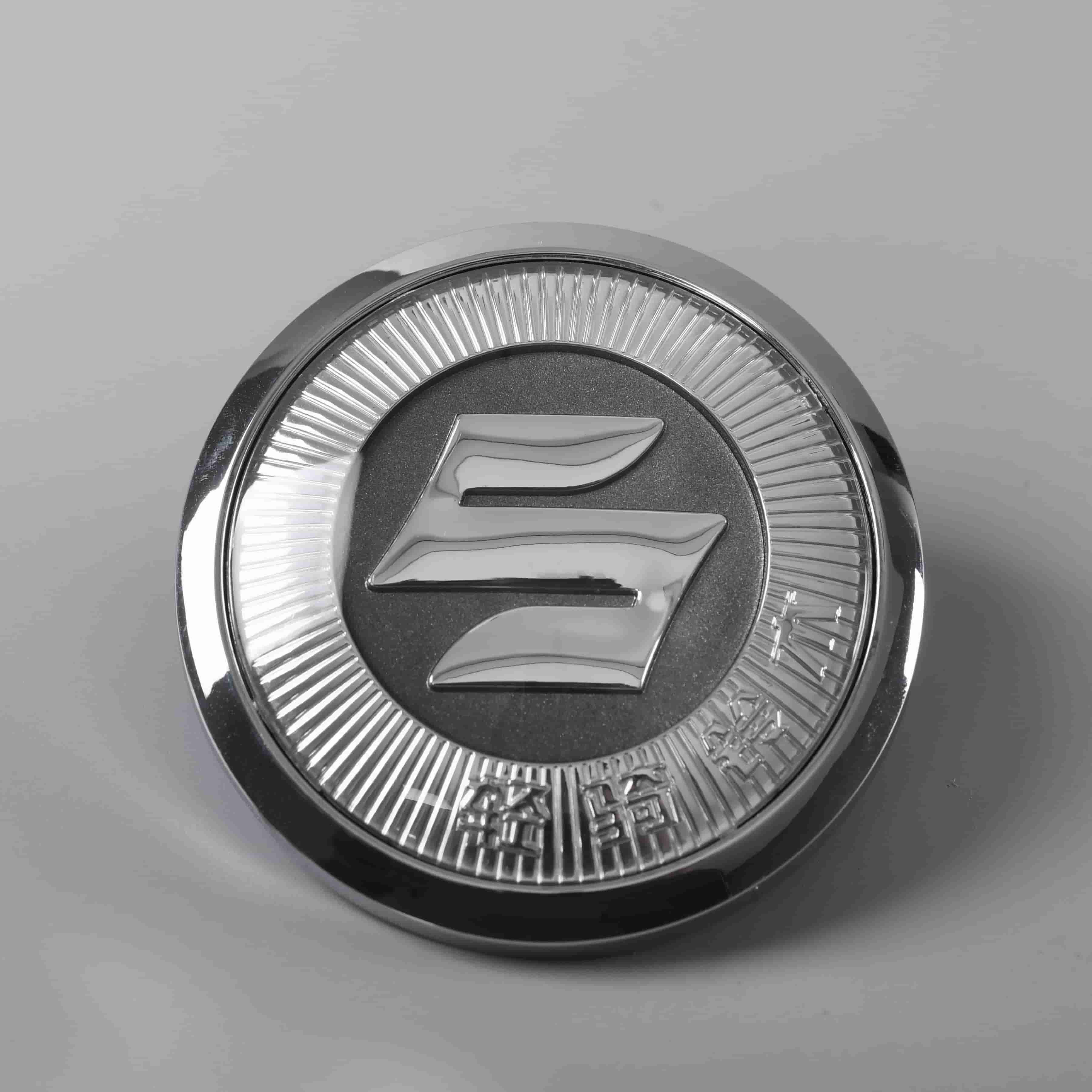 Plastikowa plakietka z logo marki 3D