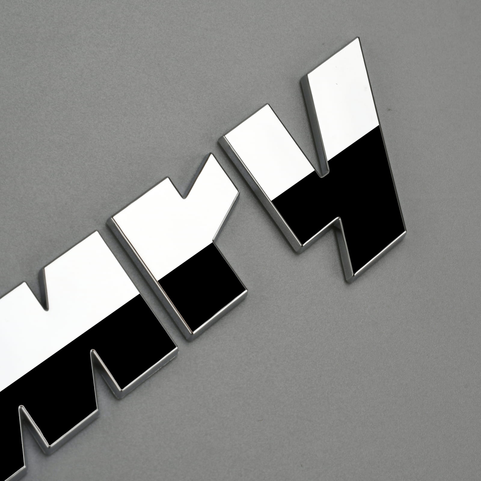Naklejka z logo 3D z chromowanym logo ABS