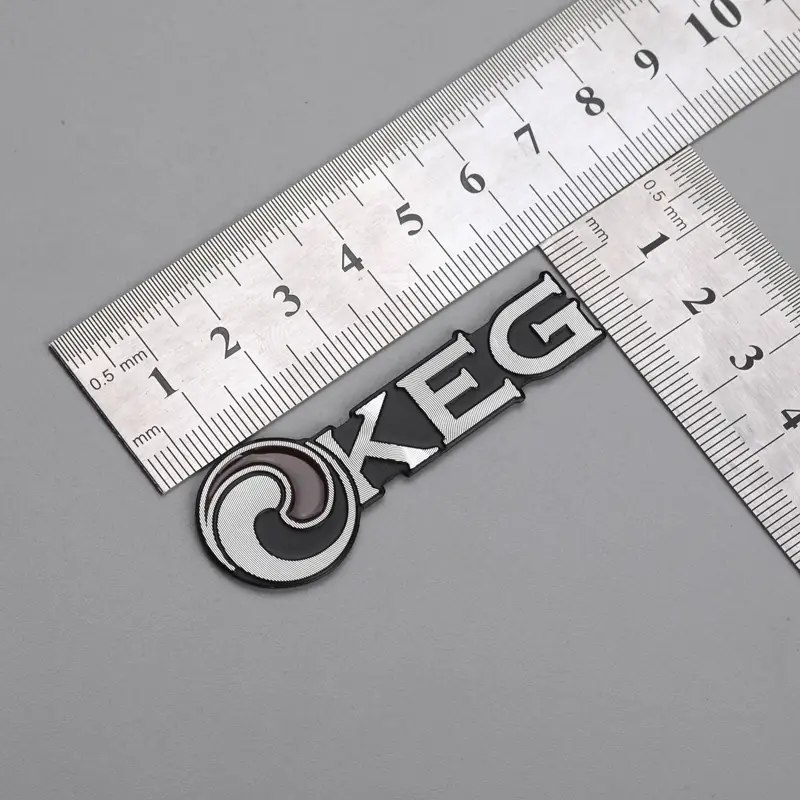 Etykieta aluminiowa 3D