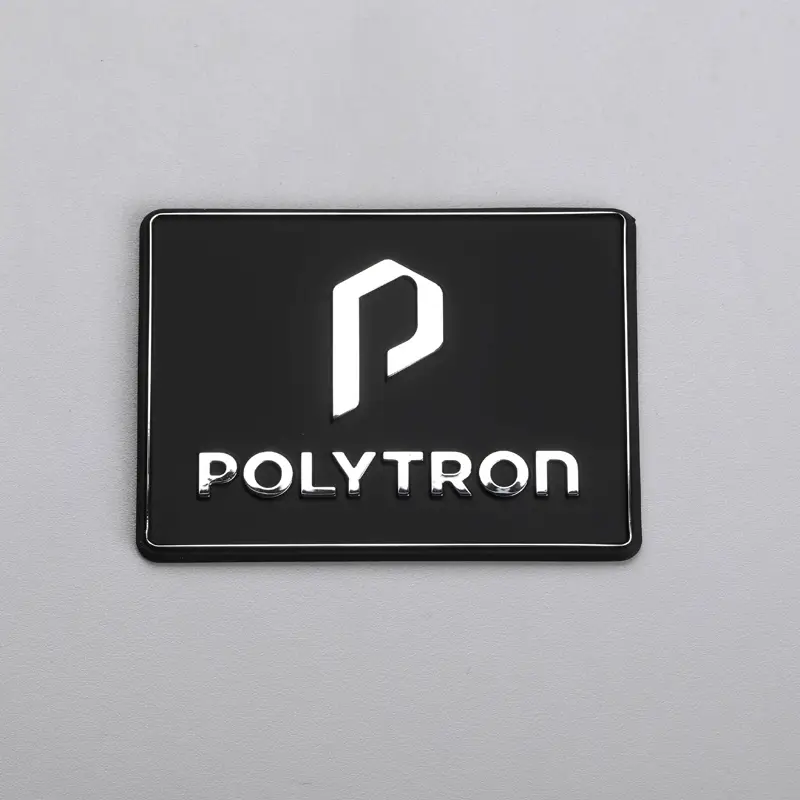 Etykieta z logo 3D metodą elektroformowania