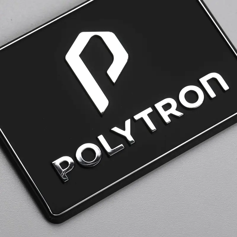 Etykieta z logo 3D metodą elektroformowania