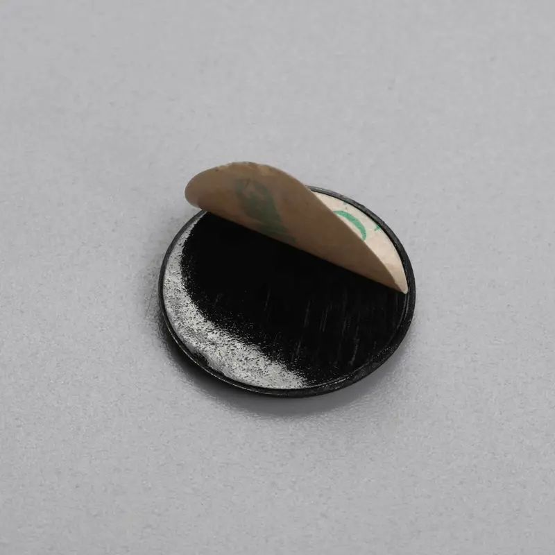 Etykieta tłoczona 3D