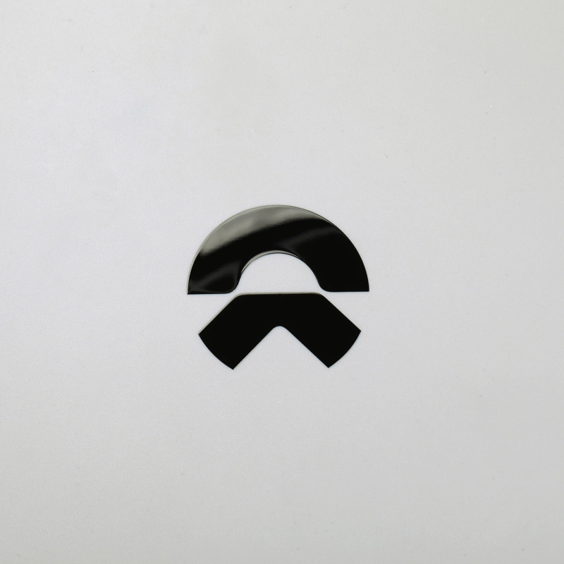 Naklejka 3D nikiel, chromowane, czarne logo samochodu