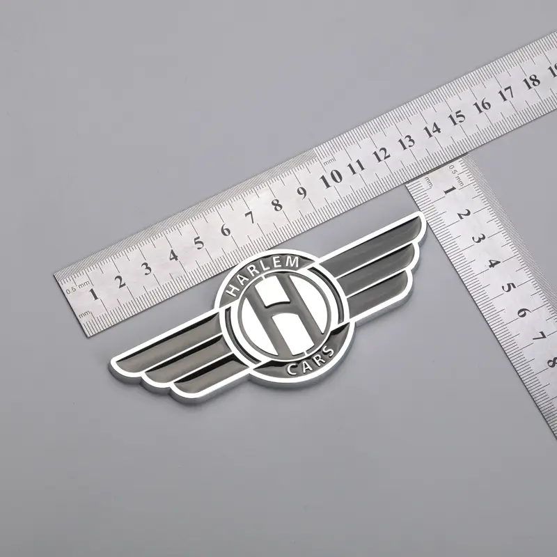 Podniesiony emblemat 3D