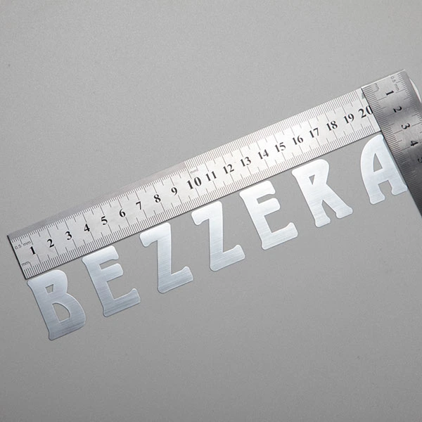 Samoprzylepna naklejka niklowa