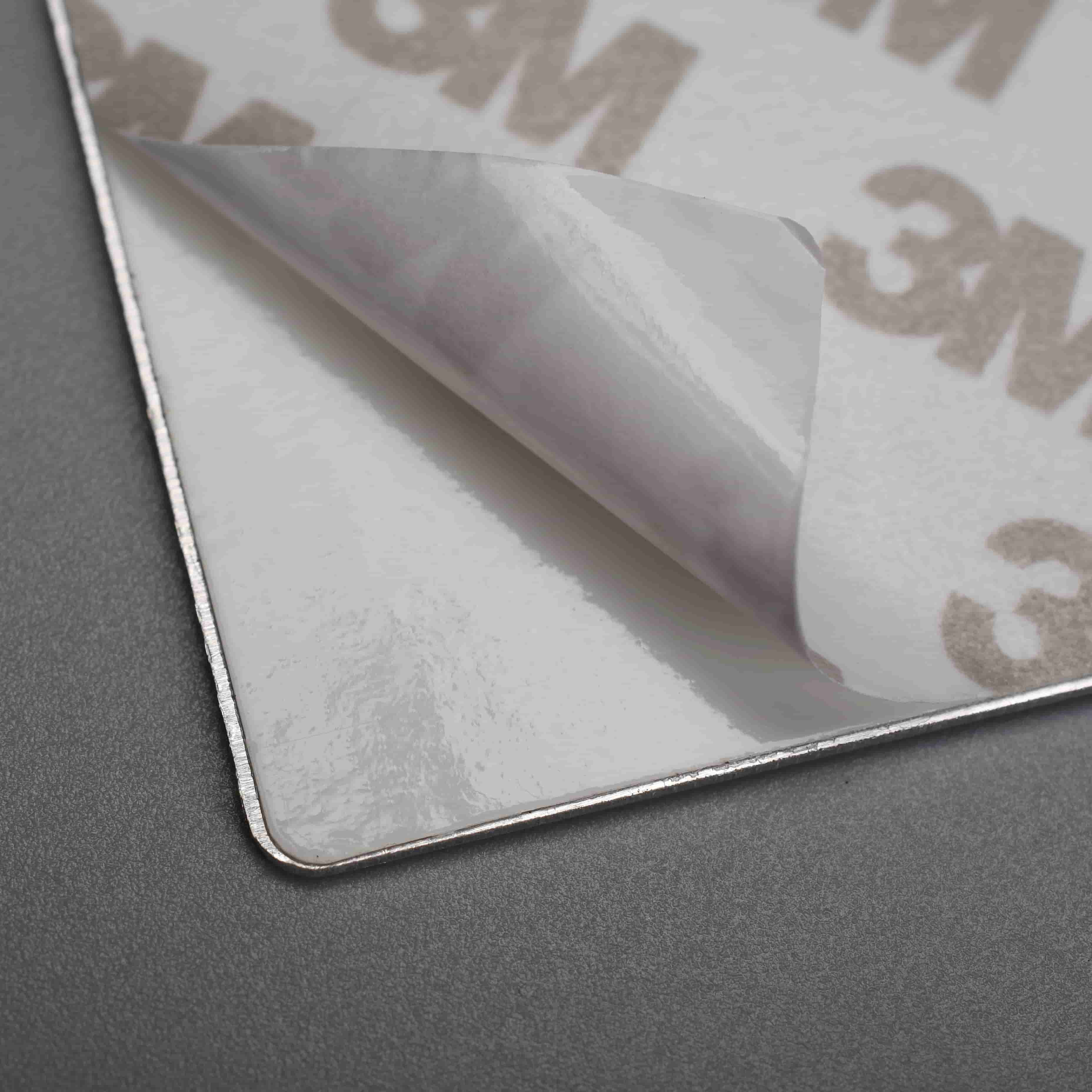 Wytłaczane lustrzanie 3D, grawerowane aluminium