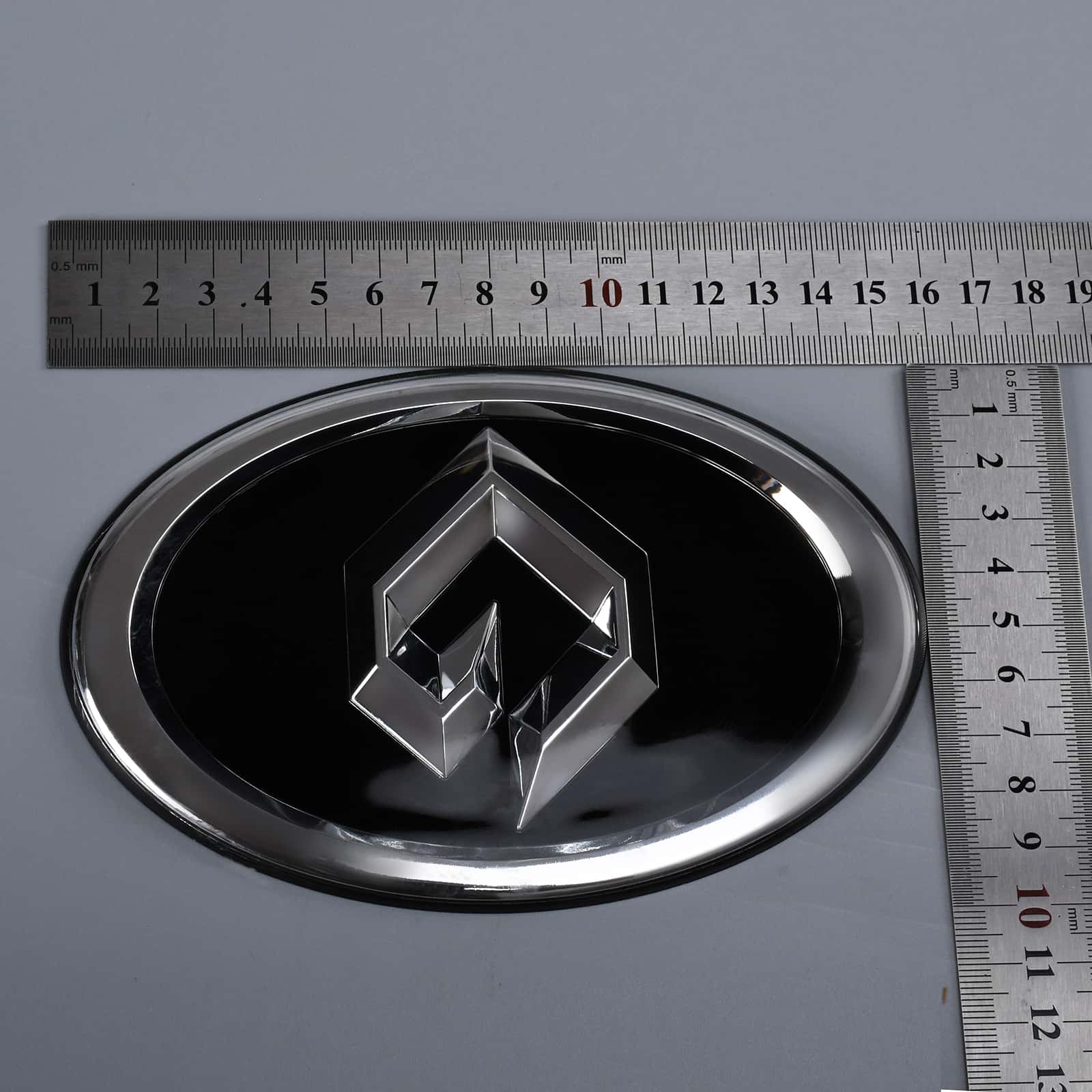 Naklejki z logo samochodu, naklejki z klejem