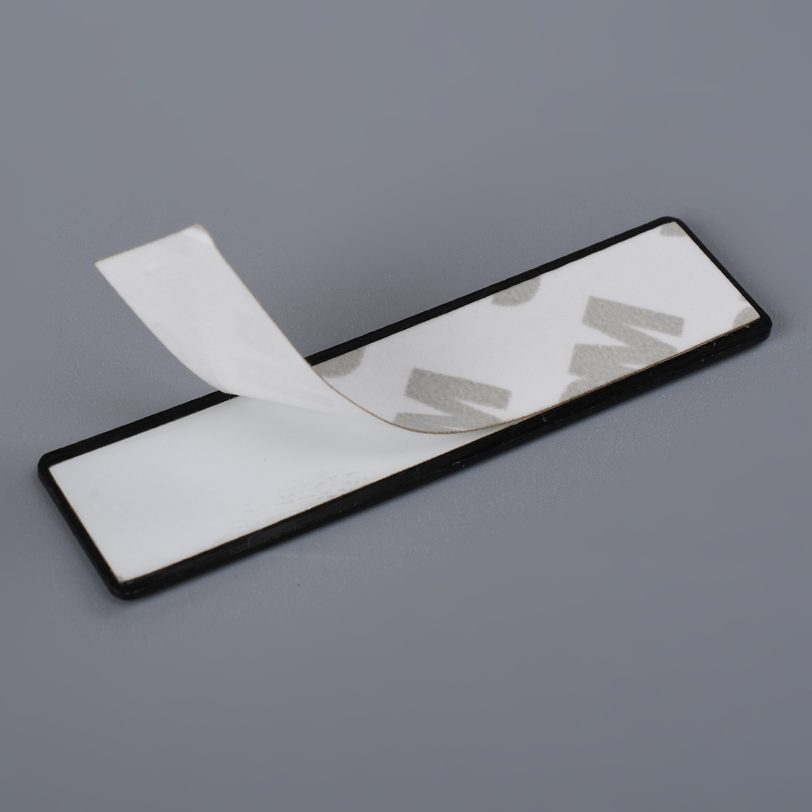 Tabliczka z nazwą 3D z wytłoczonego szczotkowanego aluminium