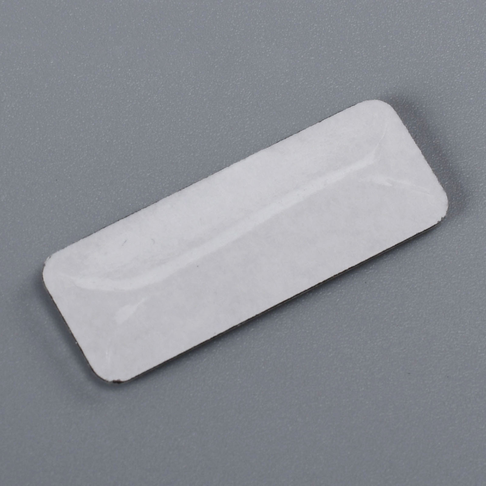 Aluminiowa tabliczka z logo z podwyższonym srebrem i diamentem