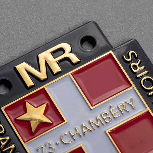 Naklejka z logo 3D z niklu i metalu