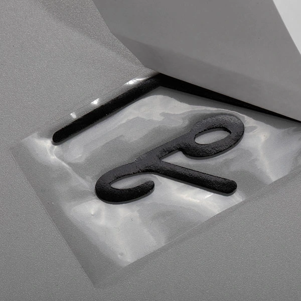 Niestandardowe naszywki z wytłoczonym logo o wysokiej częstotliwości i miękkie etykiety termotransferowe z efektem 3D