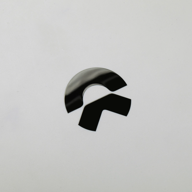 Naklejka 3D nikiel, chromowane, czarne logo samochodu